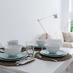 Light-Filled, Fully Renovated Apt near Belém, By TimeCooler