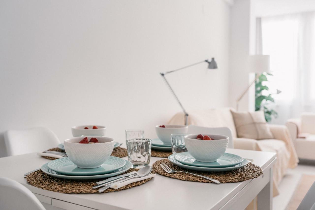 Light-filled, Fully Renovated Near Belém, By Timecooler