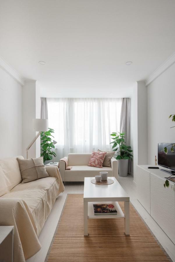 Light-filled, Fully Renovated Near Belém, By Timecooler * Lisboa