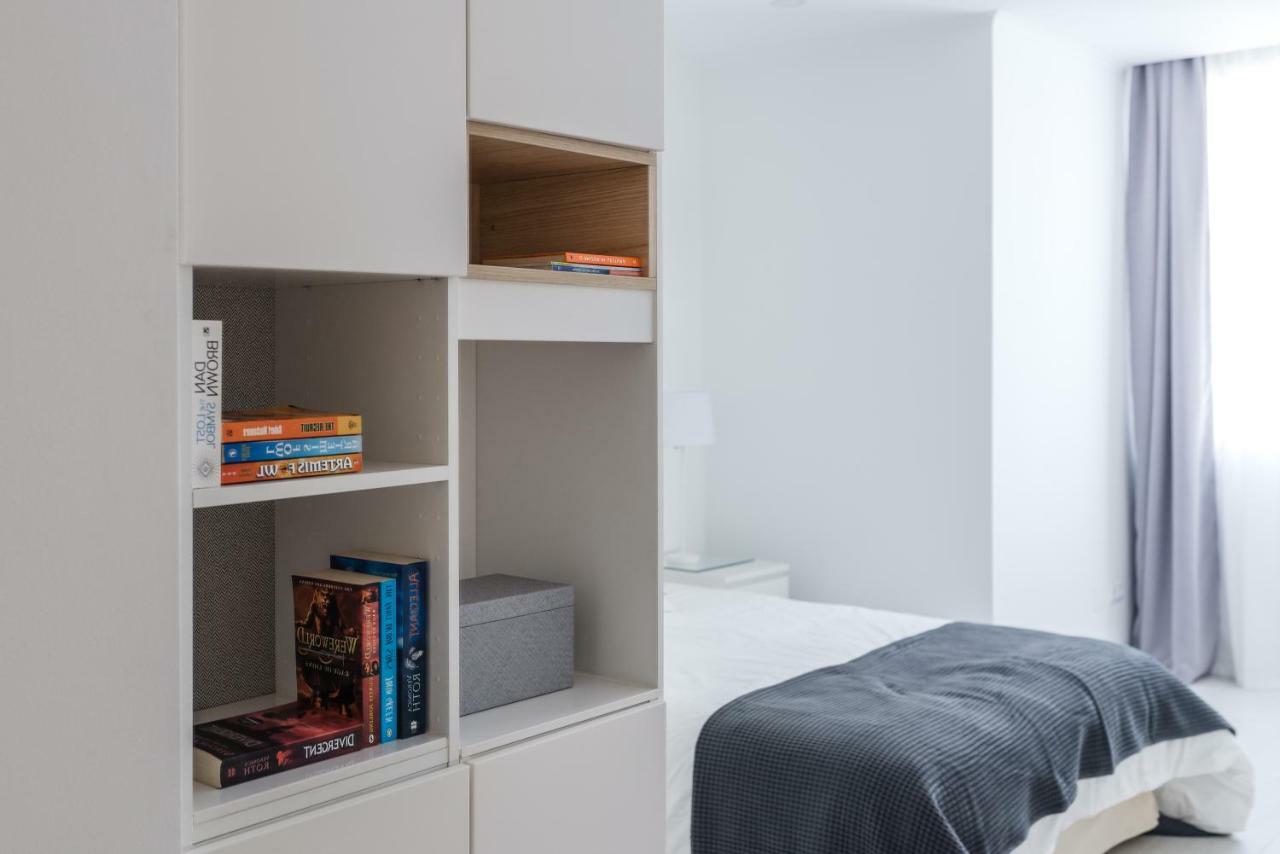 Light-filled, Fully Renovated Near Belém, By Timecooler Apartamento Lisboa